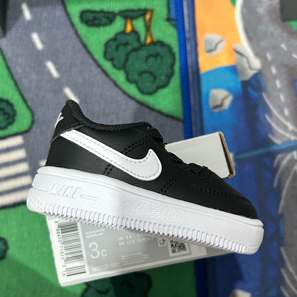 Never worn